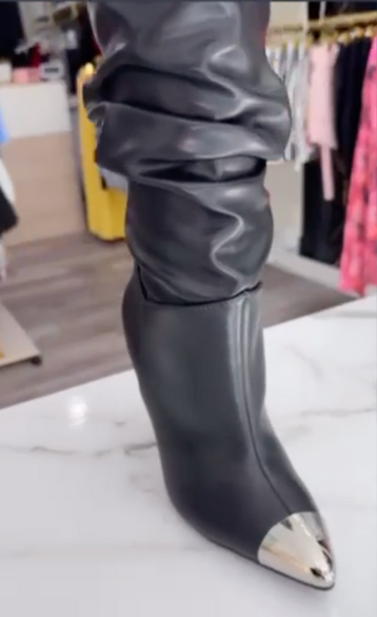 Botas “Metal Tip”